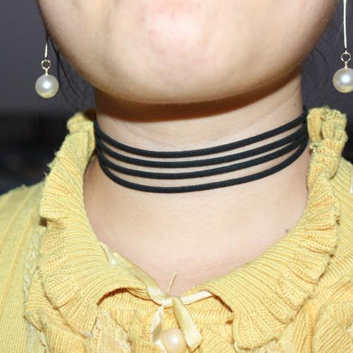 Collier en daim design pour femme