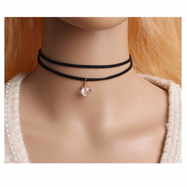Collier en daim design pour femme