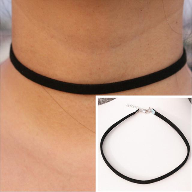 Collier en daim design pour femme