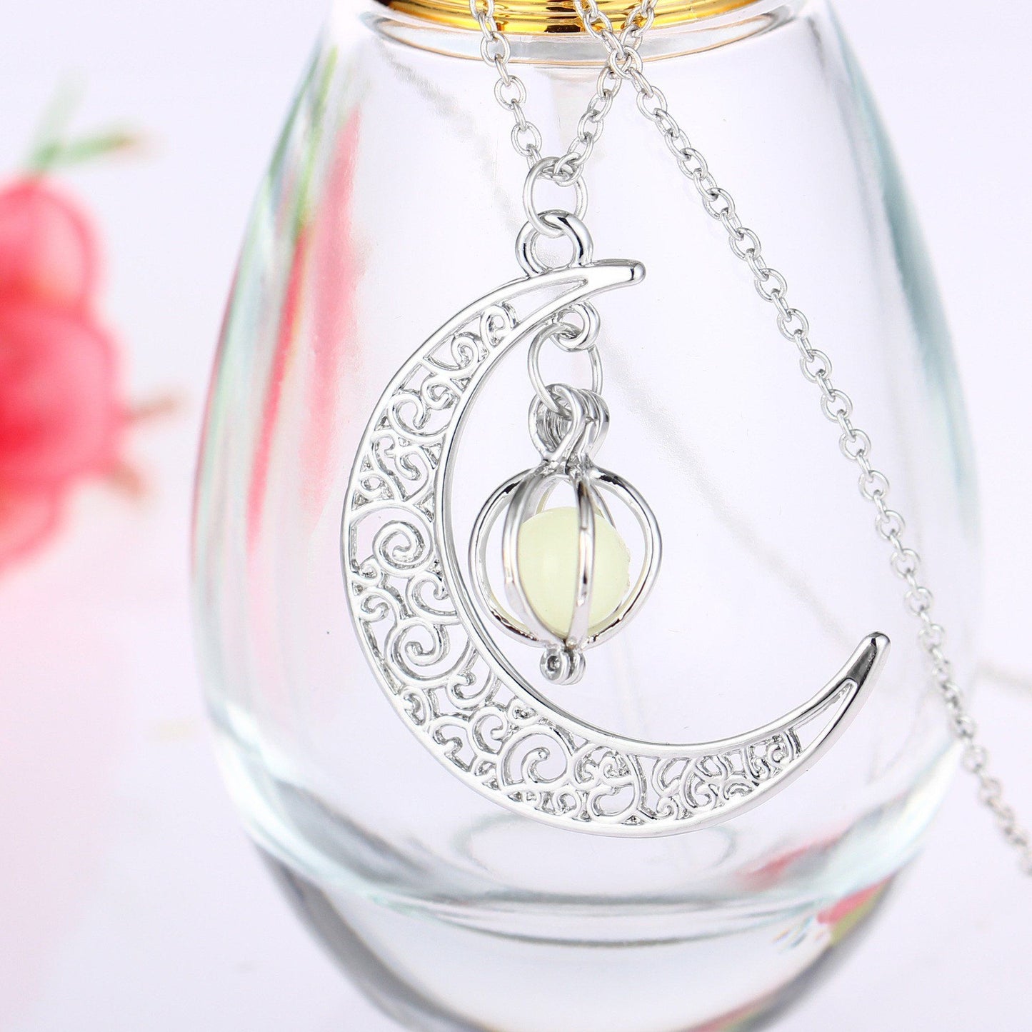 pendentif en lune lumineux bleu