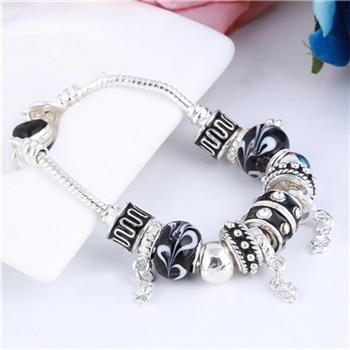 Bracelet argent avec pendentifs
