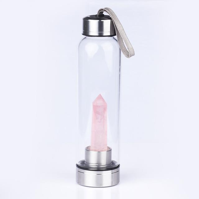 Bouteille d'eau avec pierre précieuse
