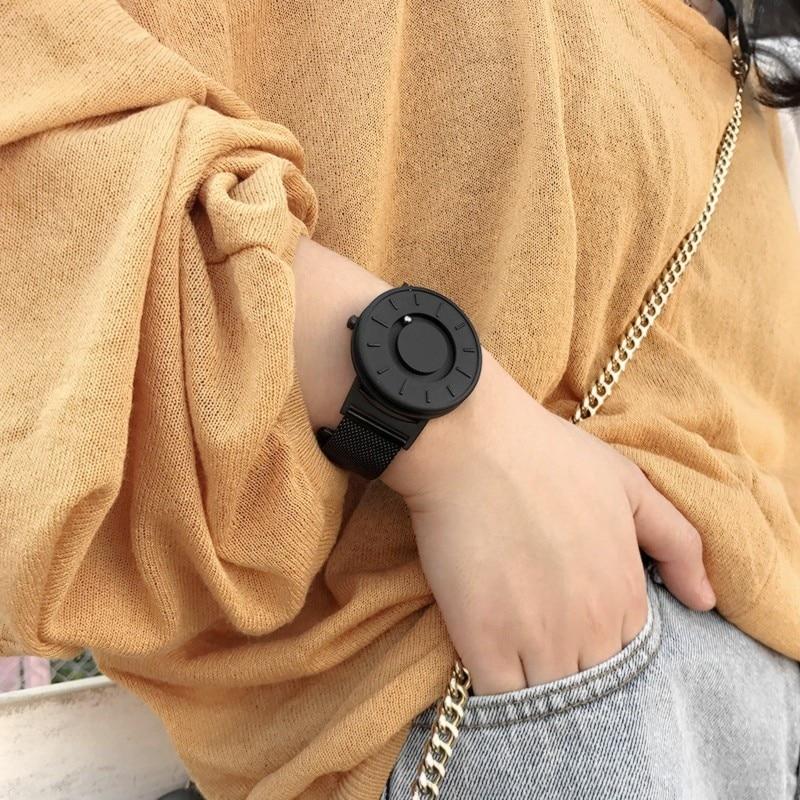 Montre fashion sans chiffres