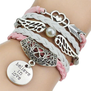 Bracelet de charme en cuir et design pour femme offert