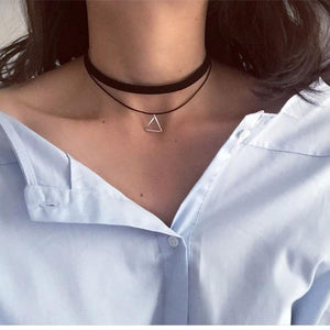 Collier triangle pour femme