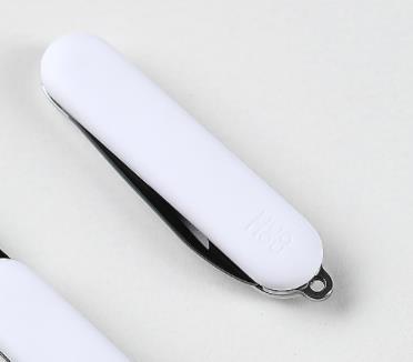 Cutter rétractable avec crochet